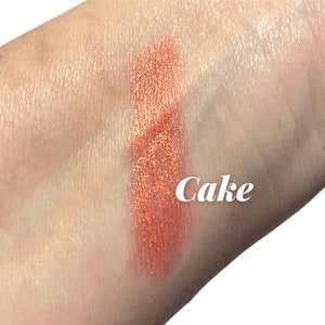 Cake Lipstick Creamy Pink Coral pigmented Full Coverage Shimmer Luster Moisturizing Mineral Makeup pigmented Twist up Tube image 3