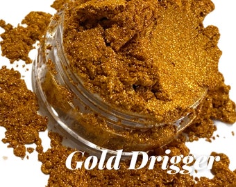 GOLD DIGGER, Dark Gold Eyeshadow, Metallic, Deep Vintage Gold, Vegan, Mica Makeup, Natural Ingredients, Crush Cosmetics