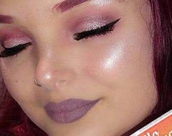 DAMSEL, Sombra Rosa empoeirada, Vegana, Cintilante, Rosa, Maquiagem mineral, Cosméticos naturais, Pigmentada, Delineador, Crush Cosmetics