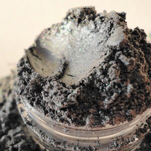 38 Special - Dark Silver - Metallic Shimmer -  Eyeshadow - Mineral  Makeup - Vegan - Smokey Eyes - Eyeliner - Eye Shadow- 10g jar