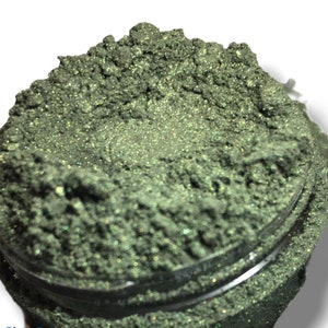 FRESH - Forest Green - Eyeshadow - Shimmer - Luster Mineral Makeup - Eye Shadow - Green Eyeliner