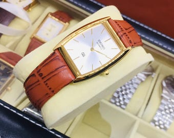 Vintage Seiko Barrel Tank Quartz: Silver Dial, Tan Leather Belt, Wrist Watch