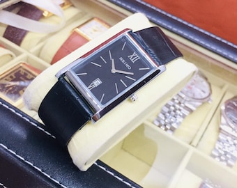 Vintage Seiko Tank Quartz: Black Dial, Date Window, Black Leather Belt, Wrist Watch