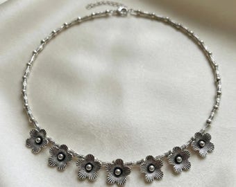 Silver Floral Choker Necklace – Vintage Inspired Flower Charm Necklace