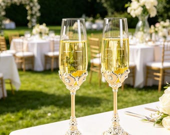 Personalized Wedding Champagne Flutes, Custom Mr & Mrs Toasting Glasses, Bow Pearl Heart Styles, Engraved Engagement Wedding Gift