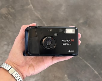 Yashica T4 Schwarz 35mm 35mm f/3.5 Carl Zeiss T*