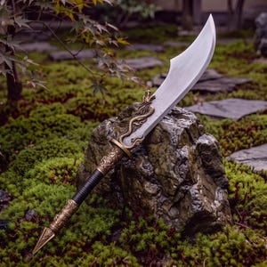 Handmade Chinese Dragon Guan Dao Sword 1060 Carbon Steel Decorative Collectible Cosplay Display Gift for Men