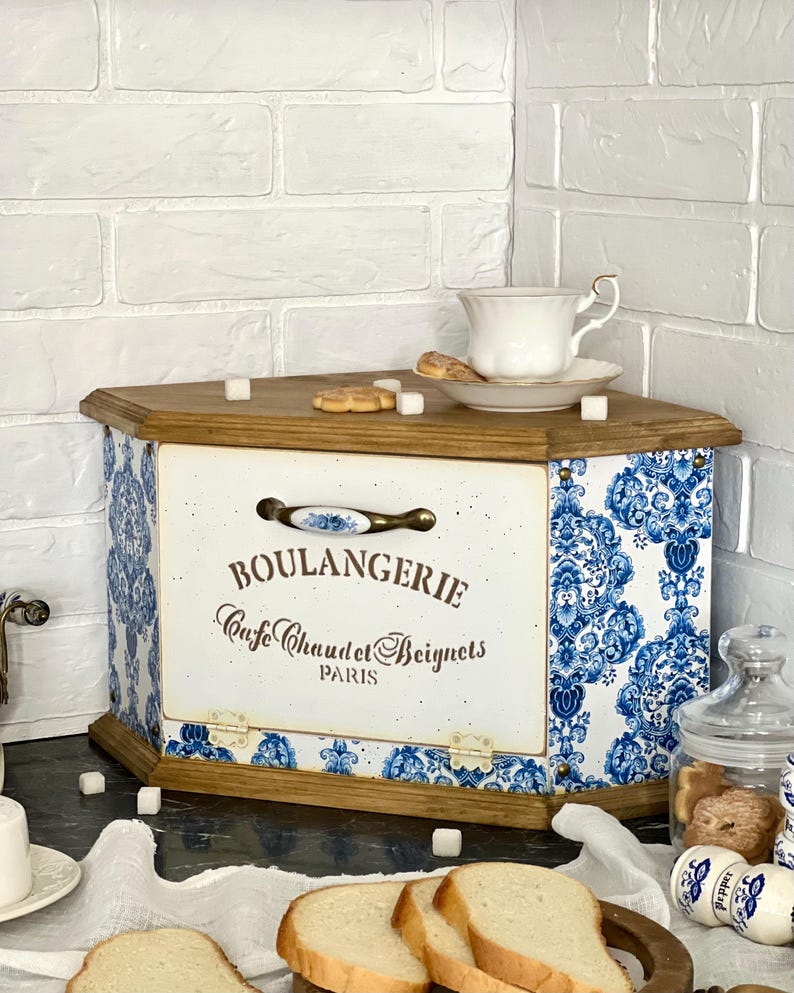 Corner Wooden Bread Box, Bread Storage Box, Farmhouse Kitchen, French Country, Cottagecore Decor, Gift for Family, Housewarming Gift image 2
