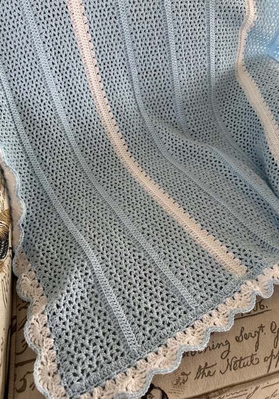 Crochet Baby Blanket: Blue & White V-Stitch, Soft Baby Yarn