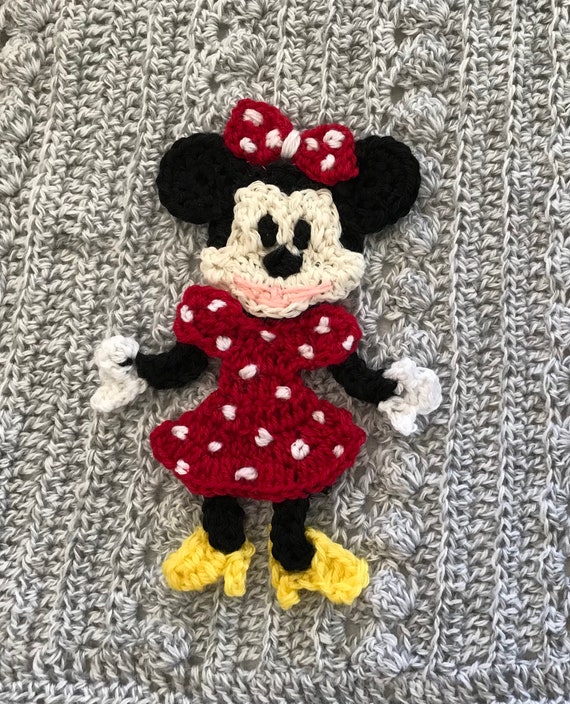Crochet Disney Minnie Mouse, mickey,Donald, Pluto,Daisy,baby blanket,choice of appliqués and colors,Original Baby Tuckers design,shower gift