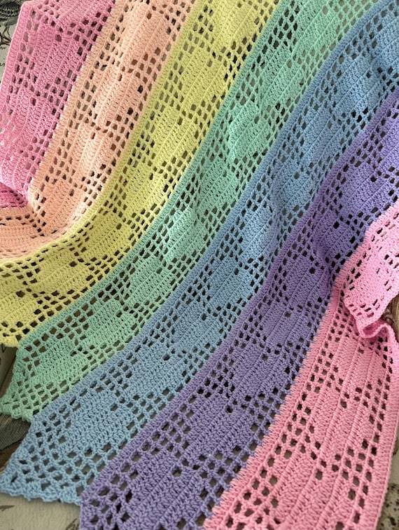 Crochet Rainbow Hearts Baby Blanket: Pastel Colors, Soft Yarn