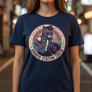 Camiseta Vintage Diseño de Gato Retro | Patch Badge 50s 60s Cat Music | Regalo DJ Aesthetic