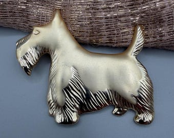 Vintage Brass Scottie Dog Pin – Textured Gold Tone Mid Century Animal Brooch
