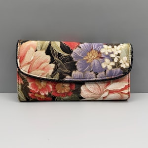 Vintage Avon Oriental Blossoms Wallet, Floral Fabric Clutch Organizer, Retro 90s Accessory