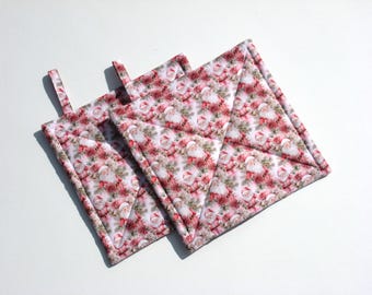Pink Christmas Potholders, Retro Mini Santa Quilted Hot Pads, USA Handmade, Wrapped Ready for Gift Giving