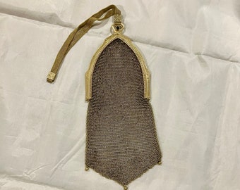 Vintage Gold Mesh Purse Sapphire Clasp Whiting and Davis