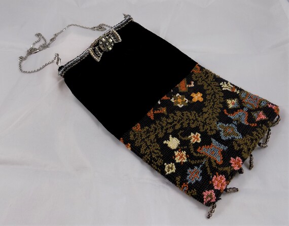 Vintage 1950's Cara Purse Carpetbag Needlepoint Ta