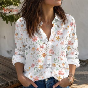 Camicetta in lino a fiori da donna, camicia vintage con fiori ad acquerello, top casual a maniche lunghe con bottoni, abbigliamento cottagecore, regalo per lei