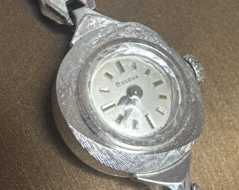 Bulova Womens 10k White Gold DewDrop F Wristwatch Vintage non-working Art Deco