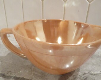 vintage fire king batter bowl peach lustre  ( 5946