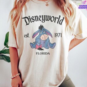 Camiseta retro de Disneyworld con todos los personajes, camiseta del viaje a Walt Disney World 2026, camisetas a juego para grupos de Disneyland, camiseta de Disney Mickey y sus amigos imagen 2