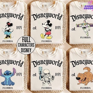 Camiseta retro de Disneyworld con todos los personajes, camiseta del viaje a Walt Disney World 2026, camisetas a juego para grupos de Disneyland, camiseta de Disney Mickey y sus amigos imagen 1