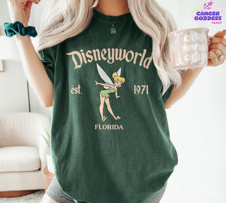 Camiseta retro de Disneyworld con todos los personajes, camiseta del viaje a Walt Disney World 2026, camisetas a juego para grupos de Disneyland, camiseta de Disney Mickey y sus amigos imagen 3