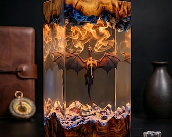 Lámpara de resina con forma de espada mística del dragón negro, luz nocturna LED de fantasía épica, decoración inspirada en novelas de dragones, regalo legendario para lectores y fans.