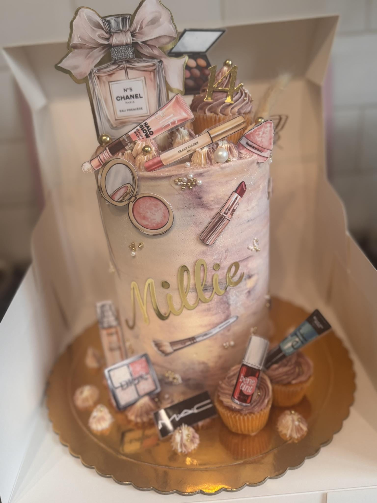 Cake Topper Personalizzato Rettangolo – Tema Make Up Con Pennelli, Rossetto E Smalto – Decorazione Commestibile