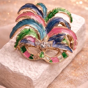 Venetian Mask Brooch – Colourful Enamel Masquerade Pin – Gold Tone Carnival Statement Jewellery – Mardi Gras Gift for Her