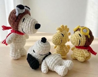 Gehäkelte Snoopy Schlüsselanhänger, Snoopy Auto Anhänger, Amigurumi Woodstock Plüsch, Pilot Snoopy Taschenanhänger, handgemachte Erdnüsse Fan Geschenk, süßer Hund Schlüsselanhänger