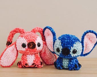 Gehäkelte Lilo und Stitch Plüsch, Stitch Angel Scrump Handmade Plushie, Amigurumi Stitch Doll, niedliches Cartoon inspiriertes Stofftier Geschenk