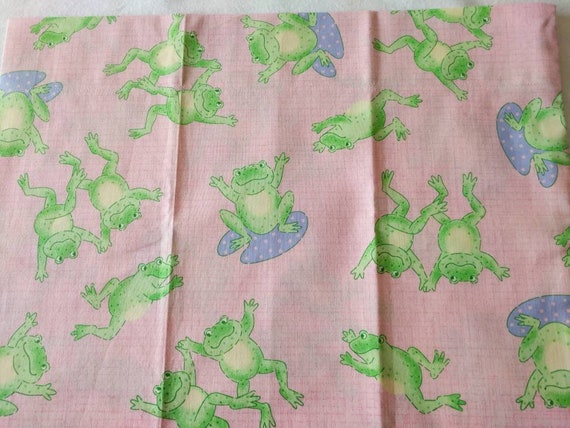 Frogs travel pillowcase