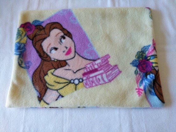 Belle fleece travel pillow cover