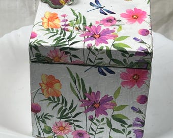 Vintage Composite Trinket Box - Upcycled Cottagecore Floral Decor with 3D Butterfly