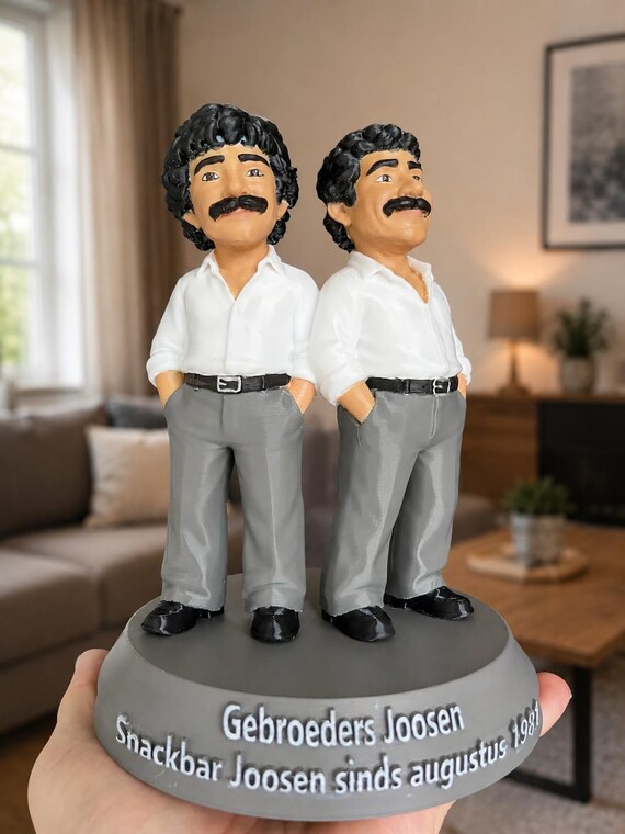 Custom 3D Figurine from Photo with Custom Object – Realistic/Animated, 4 Colors — photo 1 (ref 49EB6EB7)