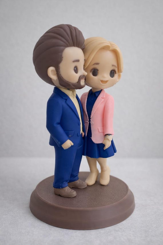 Custom Cake Topper from Your Photo – 3D Printed Figurine, Lightweight, Stable Base, 4 Colors — photo 5 (ref 6CC49189)