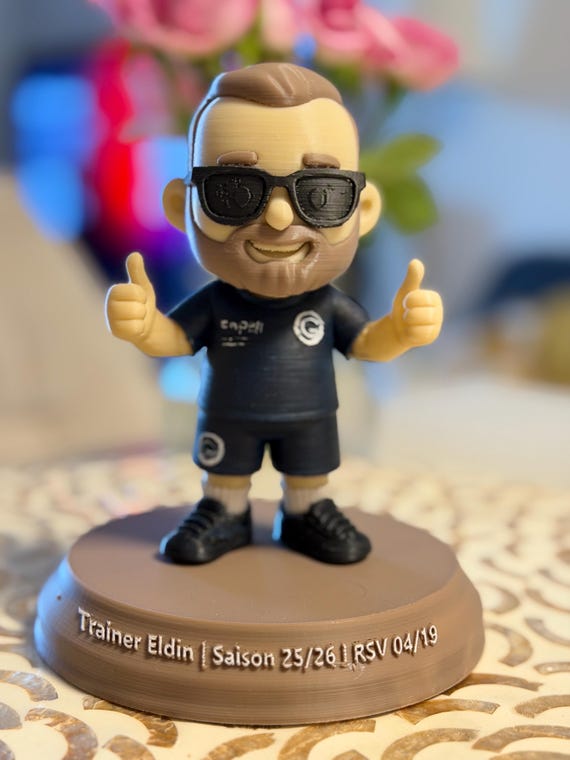 Custom 3D Figurine from Photo with Custom Object – Realistic/Animated, 4 Colors — photo 8 (ref 4DF709B5)