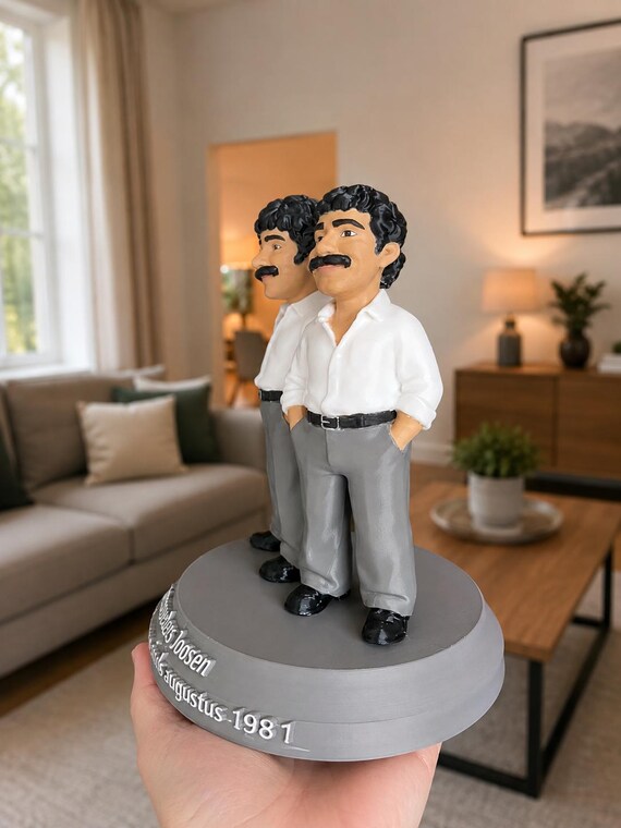 Custom 3D Figurine from Photo with Custom Object – Realistic/Animated, 4 Colors — photo 6 (ref 49EB6EB7)