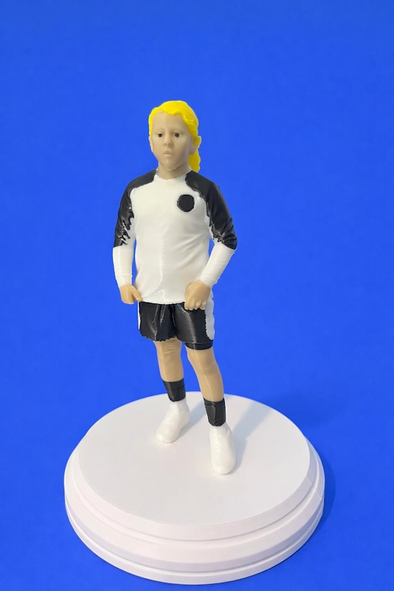 Custom 3D Photo Figurine | Realistic or Animated Statue (Up to 4 Colors) — photo 7 (ref 360340C3)