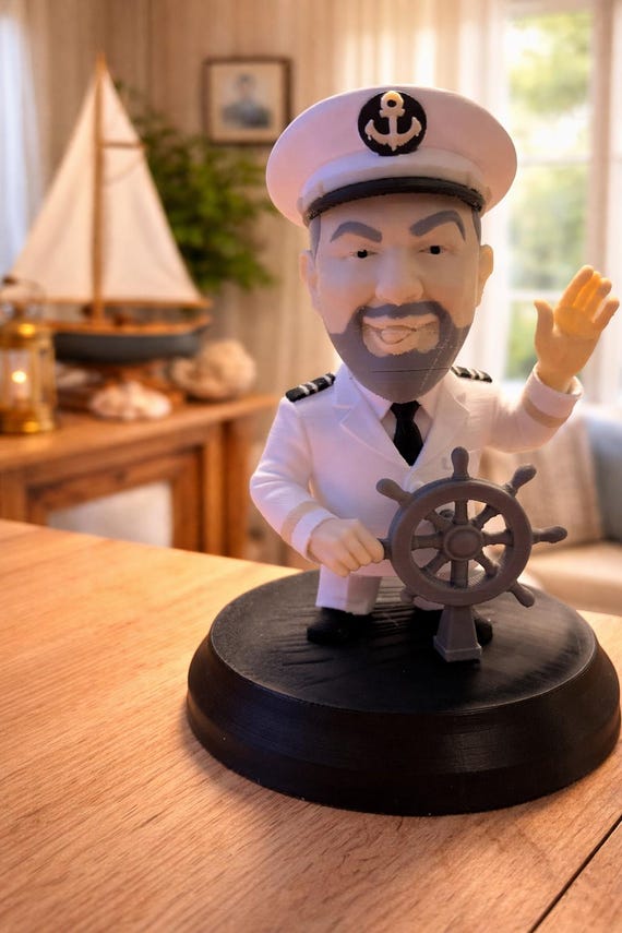 Custom 3D Figurine from Photo with Custom Object – Realistic/Animated, 4 Colors — photo 1 (ref 931A5F25)