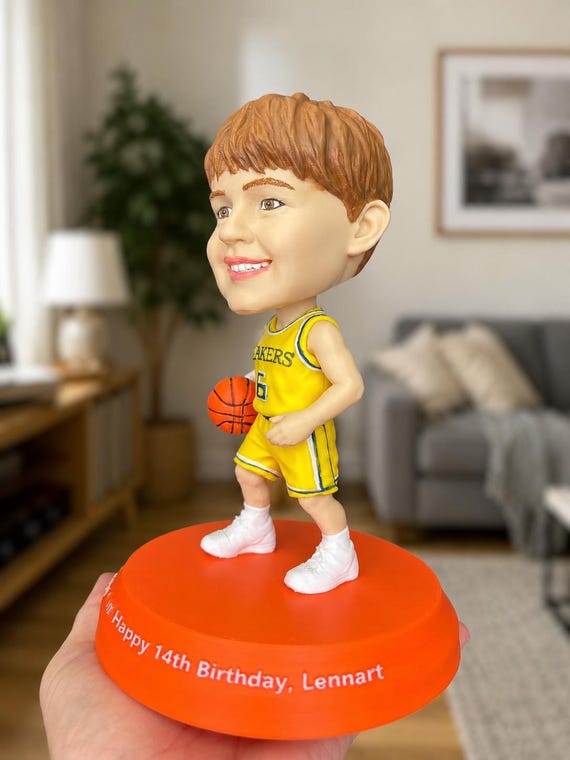 Custom 3D Photo Figurine | Realistic Animated Statue, Café Decor (Up to 4 Colors) — photo 2 (ref D328EC24)