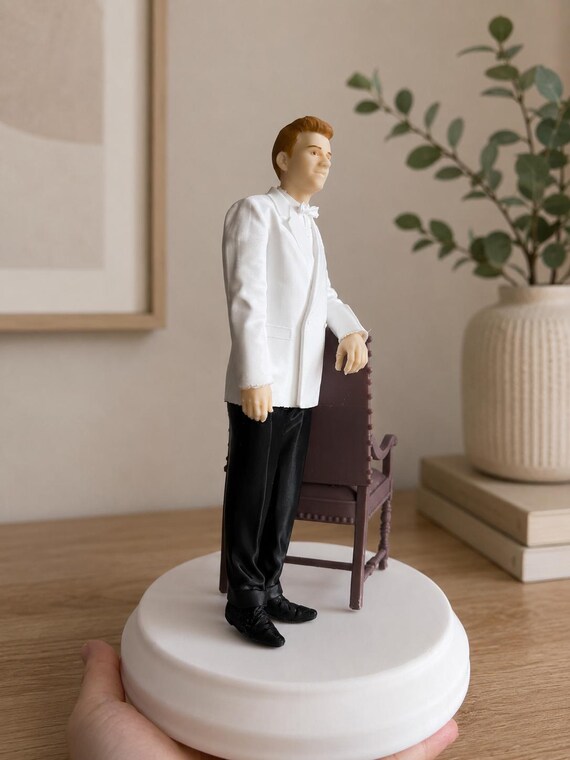 Custom 3D Figurine from Photo with Custom Object – Realistic/Animated, 4 Colors — photo 2 (ref D8AD3DC3)