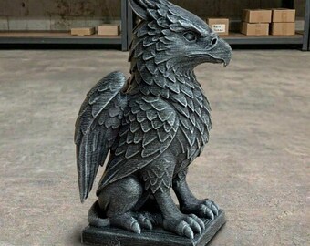 Griffin Stone Statue Concrete Bird Creature Cement Gargoyle Sculpture Fantasy Garden Figure Gothic Outdoor Decoration Unique Gift