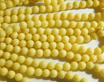 8mm Yellow Mashan Jade - Creamy Pastel Yellow Round Polished Gemstone Beads, Full Strand (IND1C18)