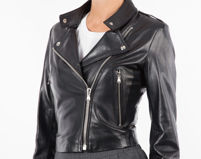 Italian handmade Women genuine soft lambskin leather trendy cropped biker jacket slim fit color Black