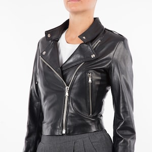 Italian handmade Women genuine soft lambskin leather trendy cropped biker jacket slim fit color Black
