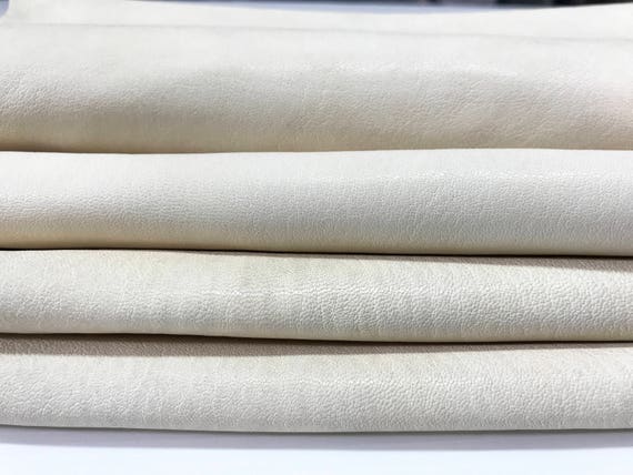 VEGETABLE TANNED 12 skins hides washed natural vanilla creamy creamer nude Italian goatskin goat thick leather 80-90sqf | Outlet Store Online
VEGETABLE TANNED 12 skins hides hides hides washed natural vanilla creamy creamer nude Italian goatskin goat thick leather 80-90sqf | Outlet Store Online
779b48