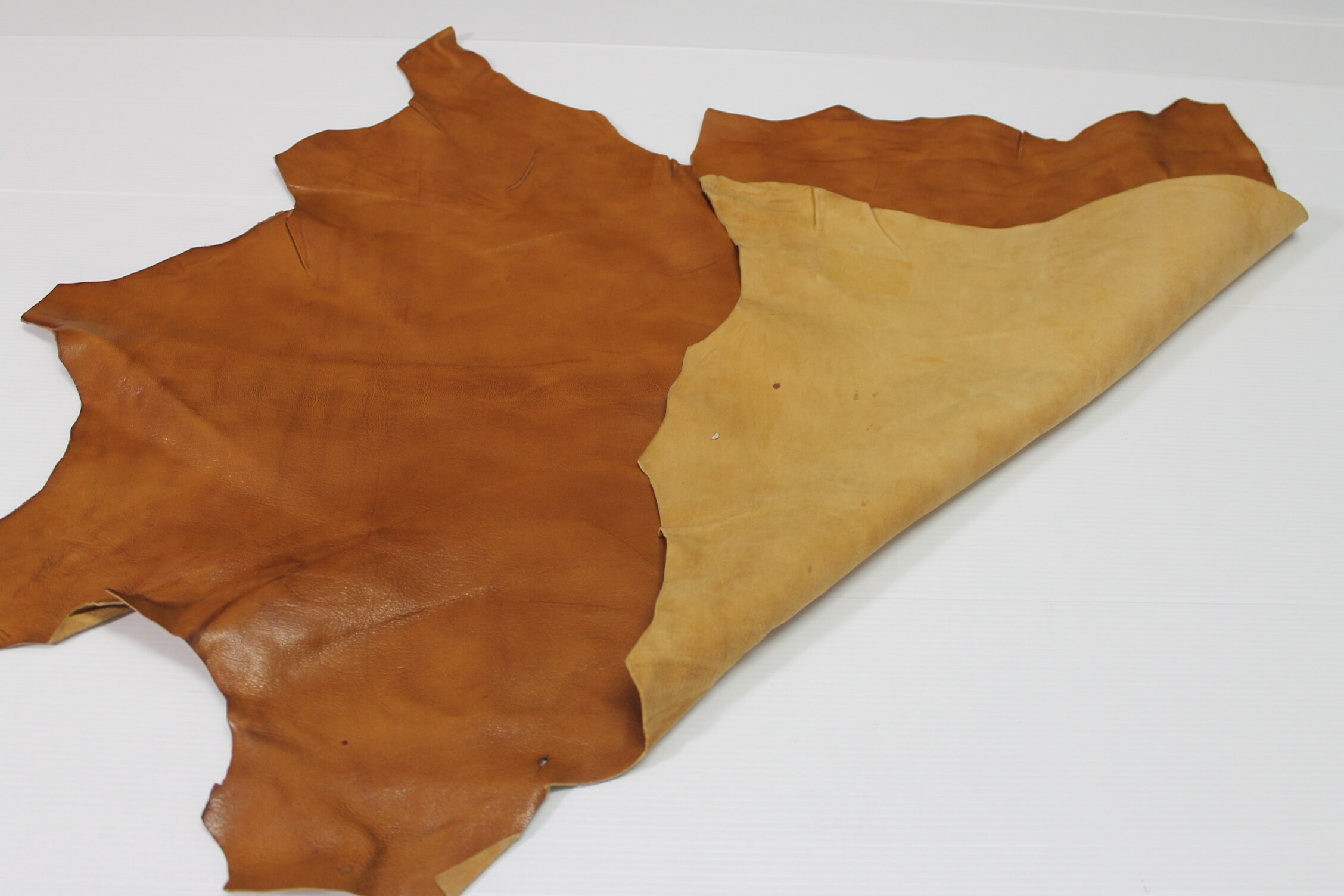 LIGHT BROWN DISTRESSED vegetable tan Italian genuine Goatskin Goat