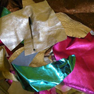 METALLIC Pieces SCRAPS & REMNANTS Die Earring leather Italian lambskin lamb sheep soft genuine leather craft leatherwork 0.5-1lbs